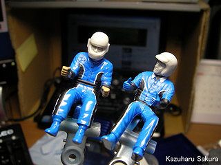 1/24 '12スバル・サンバートラック 製作記 ～ スバルのドライバー風に塗装したドライバーフィギュア